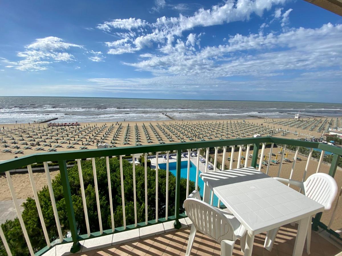 Hotel Florida Lido di Jesolo Exterior photo