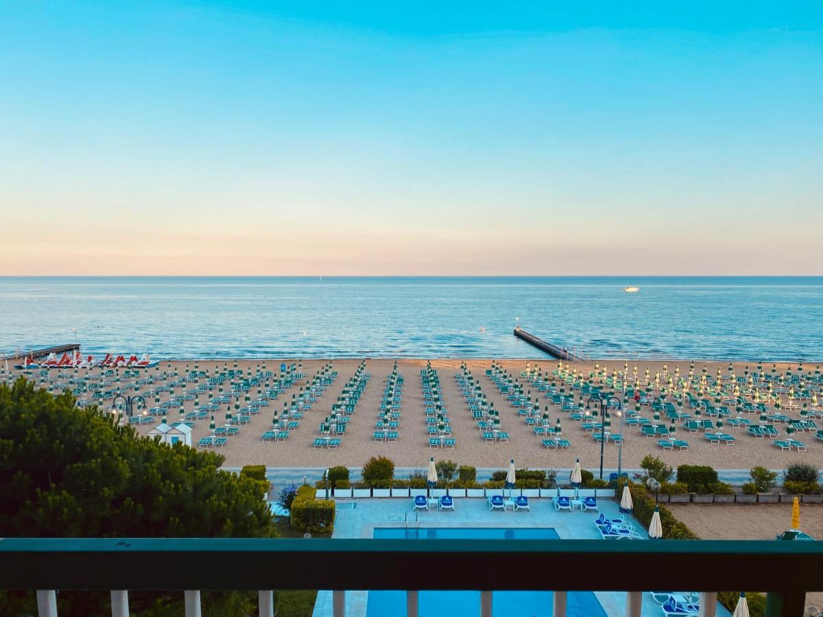 Hotel Florida Lido di Jesolo Exterior photo