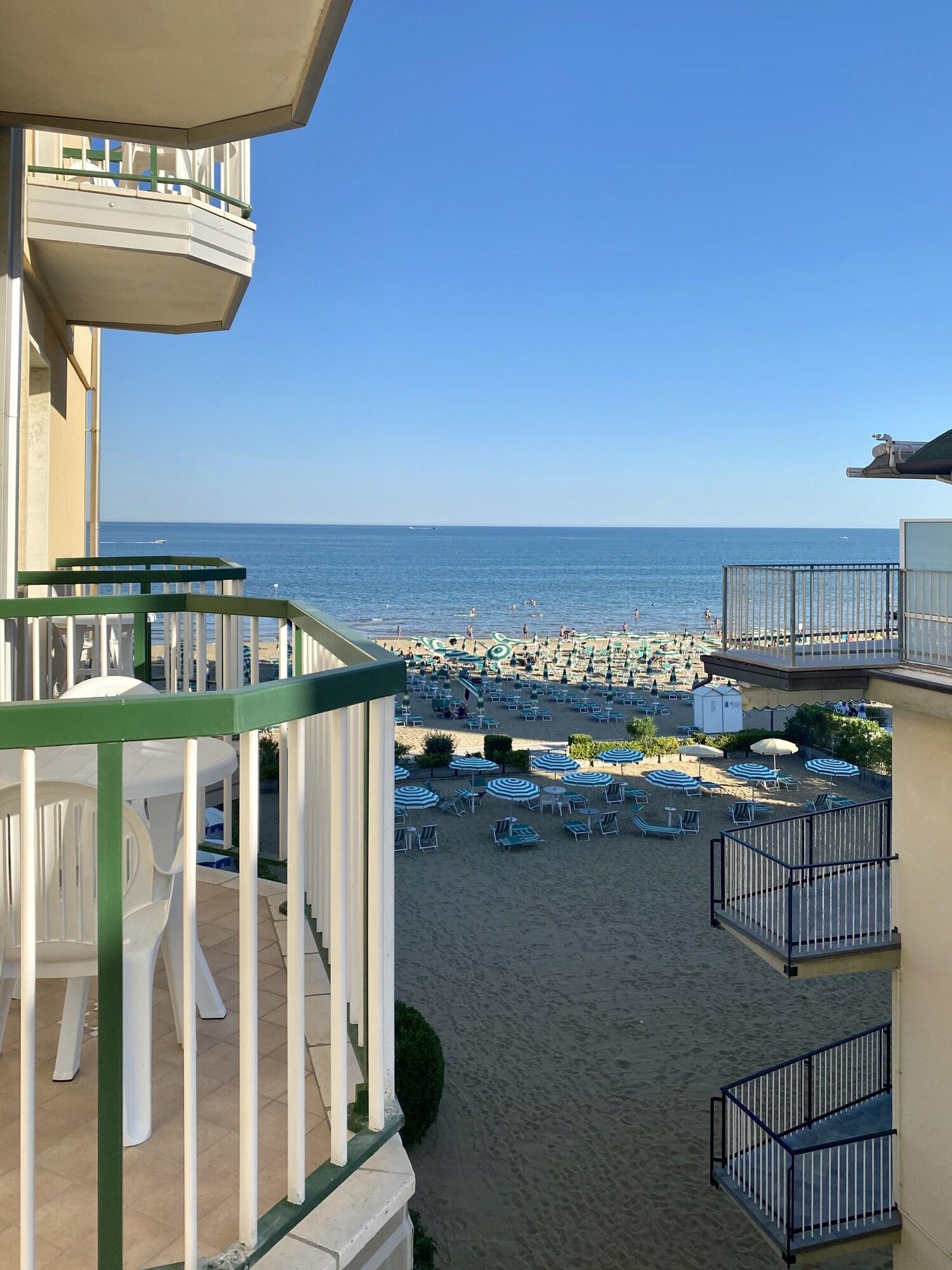 Hotel Florida Lido di Jesolo Exterior photo