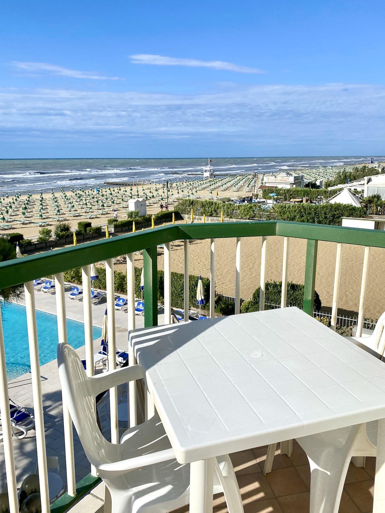 Hotel Florida Lido di Jesolo Exterior photo